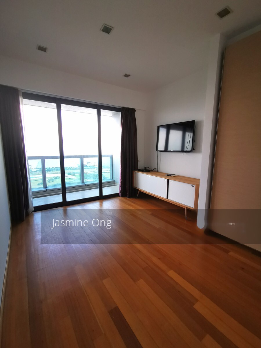 Marina Bay Residences (D1), Condominium #303805491